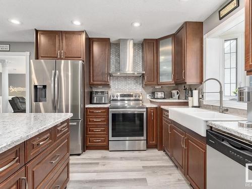 4405 44 Avenue, Bonnyville Town, AB - Indoor Photo Showing Kitchen With Stainless Steel Kitchen With Upgraded Kitchen