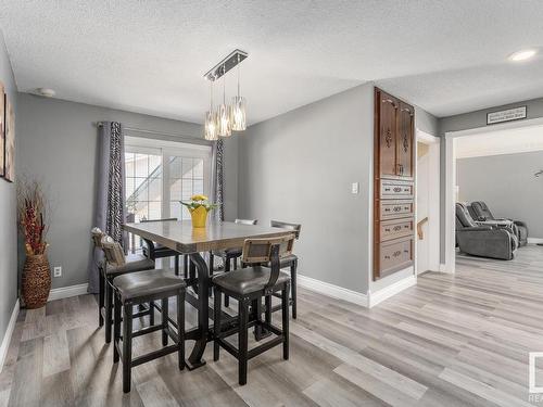 4405 44 Avenue, Bonnyville Town, AB - Indoor Photo Showing Dining Room