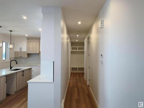 91 Edgefield Way, St. Albert, AB - Indoor Photo Showing Kitchen