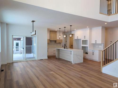 91 Edgefield Way, St. Albert, AB - Indoor Photo Showing Kitchen