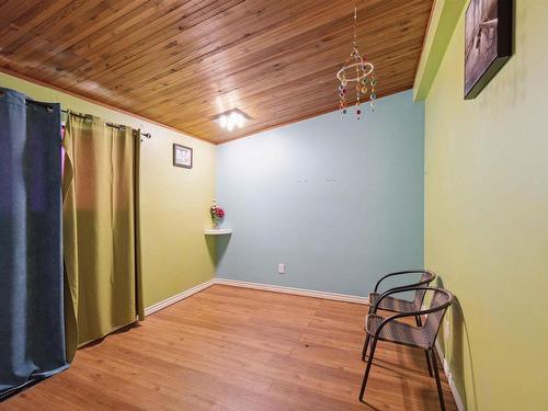 5408 139 Avenue, Edmonton, AB - Indoor Photo Showing Other Room