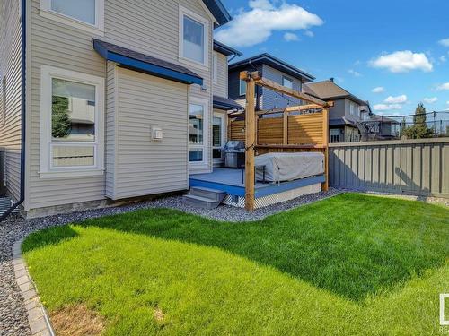 1952 Ainslie Li Sw, Edmonton, AB 