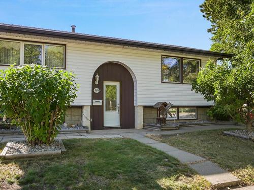 9304 96 St, Fort Saskatchewan, AB 