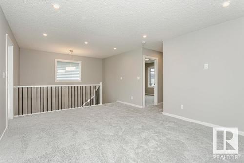 17239 2 St Nw, Edmonton, AB 