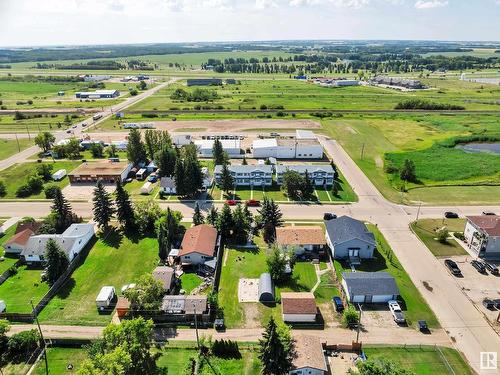 5130 52 Av, Tofield, AB 