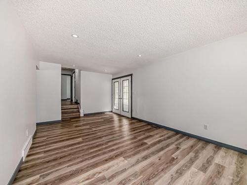 18704 54 Av Nw Nw, Edmonton, AB 