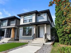 9122 142 ST NW NW  Edmonton, AB T5R 0M7