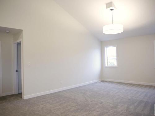 20 Prescott Boulevard, Spruce Grove, AB - Indoor Photo Showing Other Room