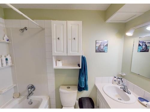 5228 46 Avenue, Drayton Valley, AB - Indoor Photo Showing Bathroom