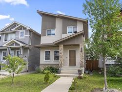 5429 CHAPPELLE RD SW  Edmonton, AB T6W 2Y6