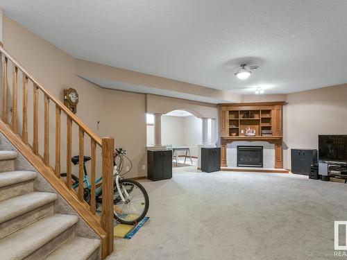 40 Hawkstone Ld, Sherwood Park, AB 