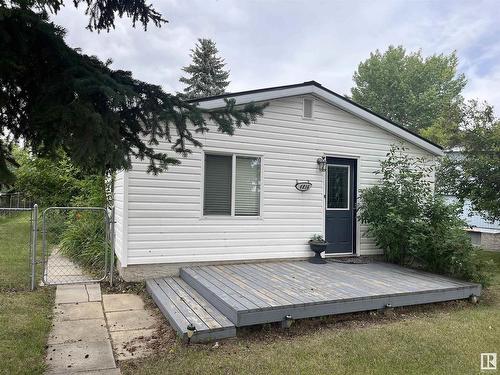 4816 53 Av, Viking, AB 