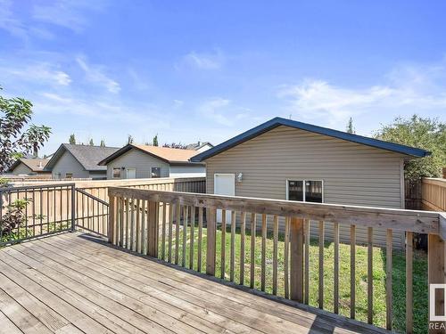 9215 Scott Ln Nw, Edmonton, AB 