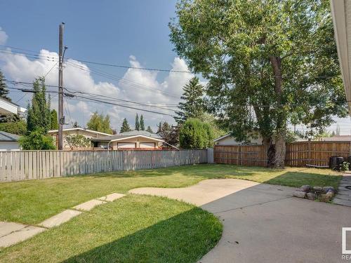 11156 36A Av Nw, Edmonton, AB 