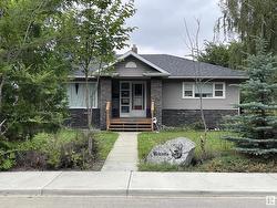 7114 119 ST NW  Edmonton, AB T6J 1V6