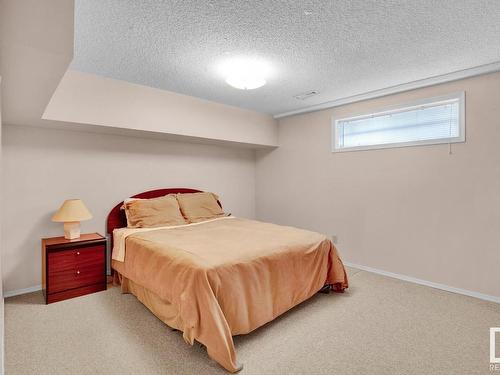 336 Grand Meadow Crescent, Edmonton, AB - Indoor Photo Showing Bedroom