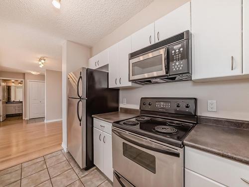 1703 10303 105 Street, Edmonton, AB - Indoor Photo Showing Kitchen