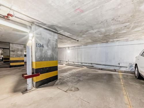 1703 10303 105 Street, Edmonton, AB - Indoor Photo Showing Garage