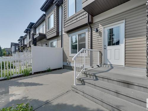 #31 2215 24 St Nw, Edmonton, AB 