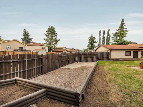 8323 157 Av Nw, Edmonton, AB 