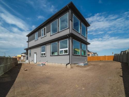 17805 70A St Nw, Edmonton, AB 