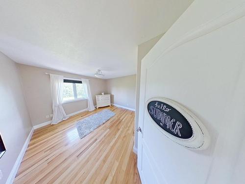 4903 58 Street, Barrhead, AB - Indoor Photo Showing Other Room