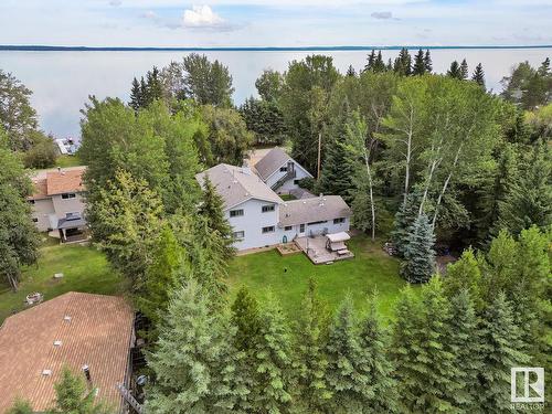 400 Poplar Bay Dr, Rural Wetaskiwin County, AB 