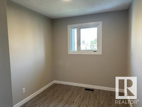 #12 14230 80 St Nw, Edmonton, AB 