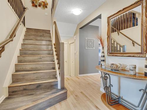 24 Snowbird Cr, Leduc, AB 