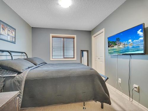 24 Snowbird Cr, Leduc, AB 