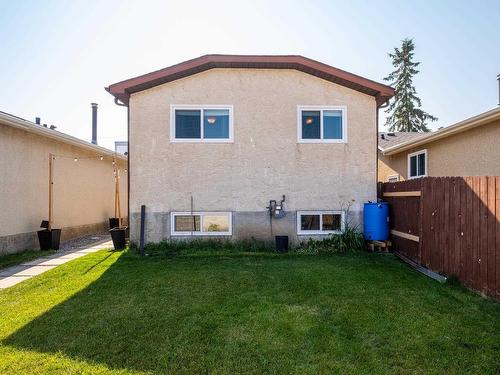 3626 44 Av Nw, Edmonton, AB 