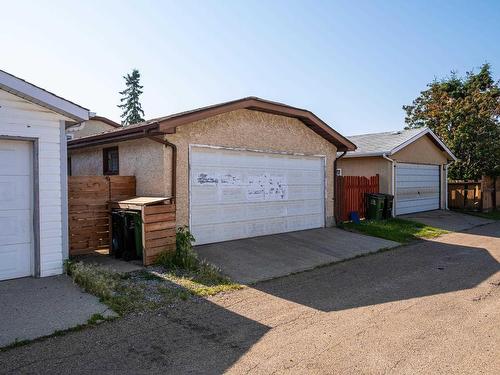 3626 44 Av Nw, Edmonton, AB 