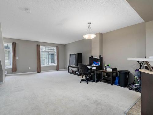 22 465 Hemingway Road, Edmonton, AB - Indoor