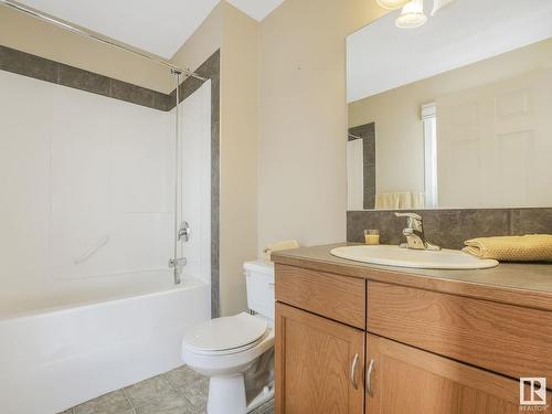 14612 137 Street, Edmonton, AB - Indoor Photo Showing Bathroom