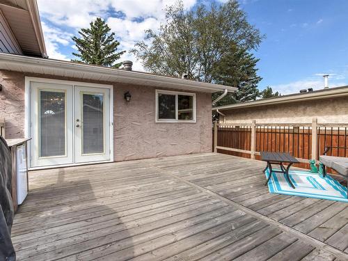 2015 47 St Nw, Edmonton, AB 