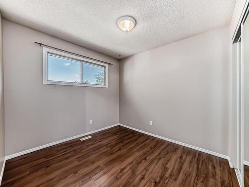 8312 147 Avenue, Edmonton, AB - Indoor Photo Showing Other Room