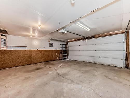 8312 147 Avenue, Edmonton, AB - Indoor Photo Showing Garage