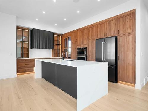 4123 Ginsburg Place, Edmonton, AB - Indoor Photo Showing Kitchen