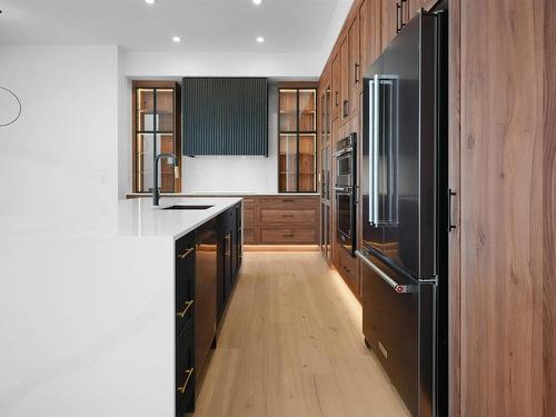 4123 Ginsburg Place, Edmonton, AB - Indoor Photo Showing Kitchen With Stainless Steel Kitchen With Upgraded Kitchen