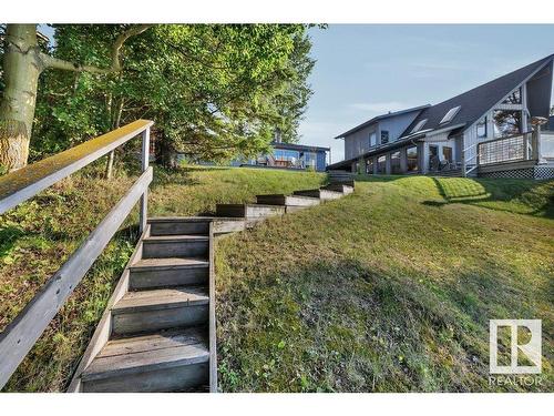 143 Lakeshore Drive Grandview, Rural Wetaskiwin County, AB 