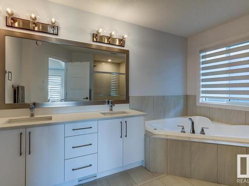 11 Evermore Crescent, St. Albert, AB - Indoor Photo Showing Bathroom