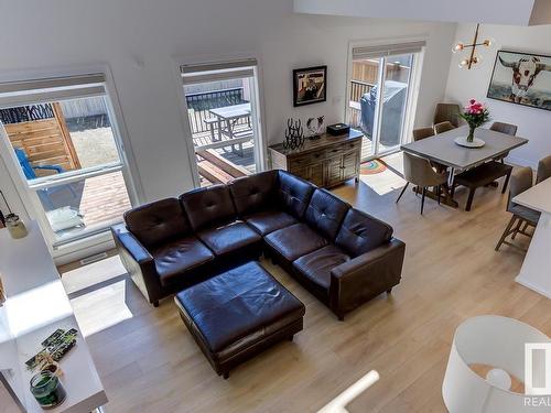 11 Evermore Crescent, St. Albert, AB - Indoor Photo Showing Living Room