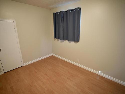 5126 54 Avenue, St. Paul Town, AB - Indoor Photo Showing Other Room