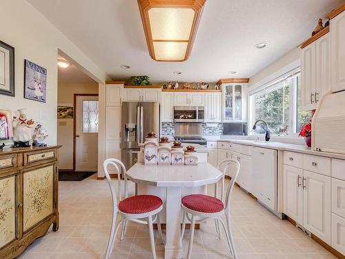 27132 Twp Rd 632B, Rural Westlock County, AB - Indoor Photo Showing Kitchen