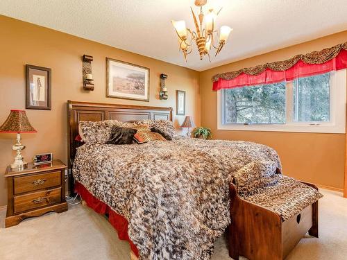 27132 Twp Rd 632B, Rural Westlock County, AB - Indoor Photo Showing Bedroom