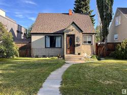 8726 77 AV NW  Edmonton, AB T6C 0L7