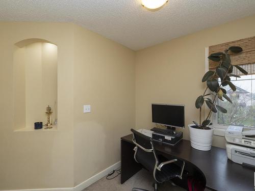 9406 Stein Wy Nw, Edmonton, AB 