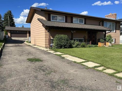 5310 52 Av, Elk Point, AB 