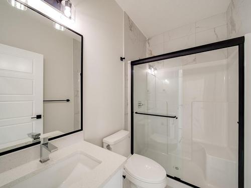 17918 70A Street, Edmonton, AB - Indoor Photo Showing Bathroom