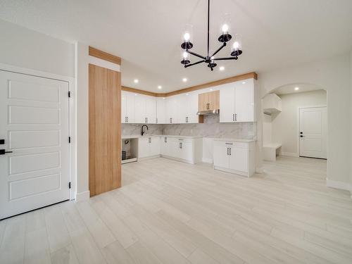 17918 70A Street, Edmonton, AB - Indoor Photo Showing Kitchen